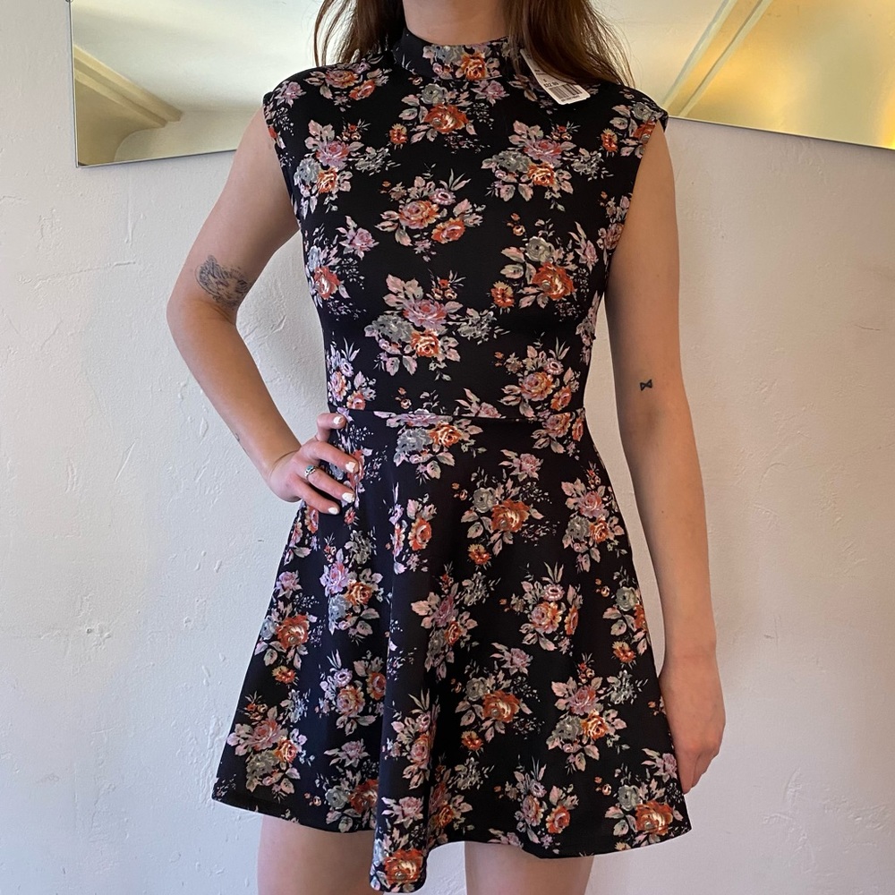 NWT F21 Floral Black Skater Dress